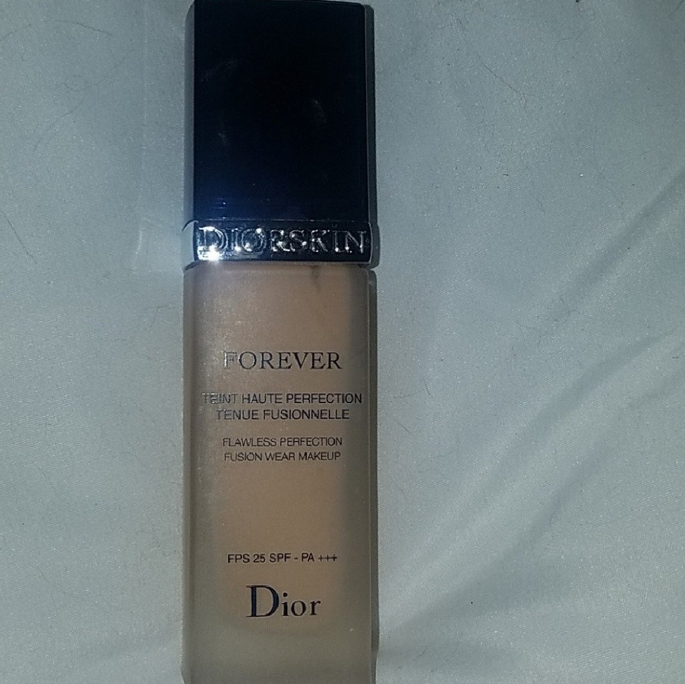 Diorskin Forever Foundation